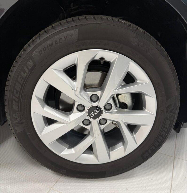 
								AUDI Q2 30 TDI S-LINE IDENTITY BLACK full									