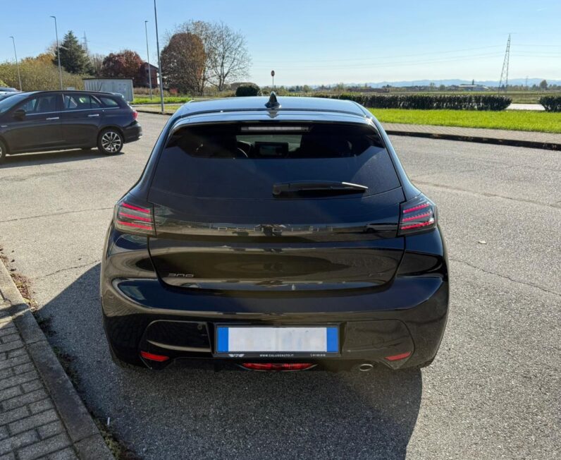 
								Peugeot 208 GT LINE full									