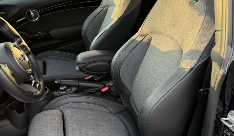 
								MINI COOPER JCW full									