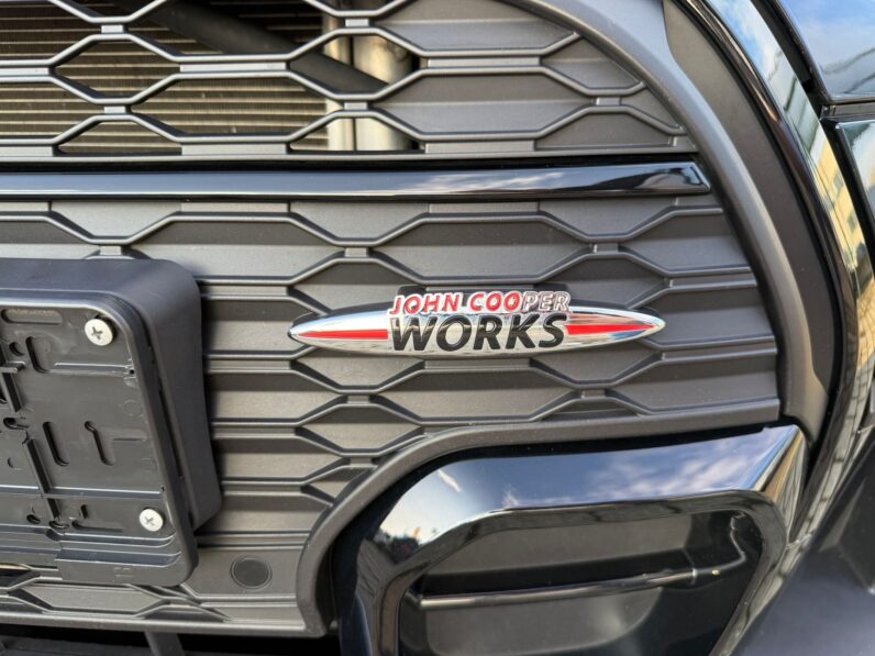 
								MINI COOPER JCW full									