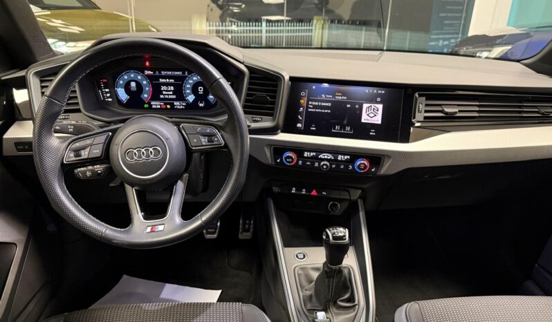 
								AUDI A1 S-LINE full									