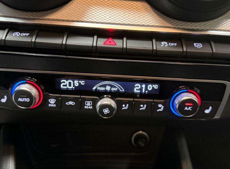 
								AUDI Q2 30 TDI S-LINE IDENTITY BLACK full									