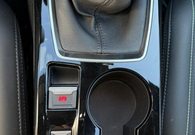 
								Peugeot 208 GT LINE full									