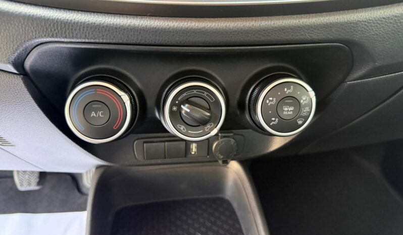 
								TOYOTA AYGO X BUSINESS full									