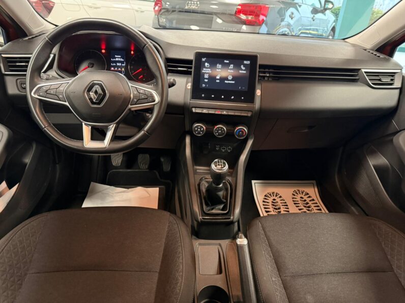 
								RENAULT CLIO EQUILIBRE full									