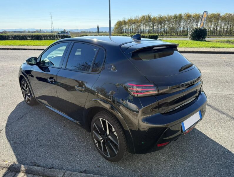 
								Peugeot 208 GT LINE full									