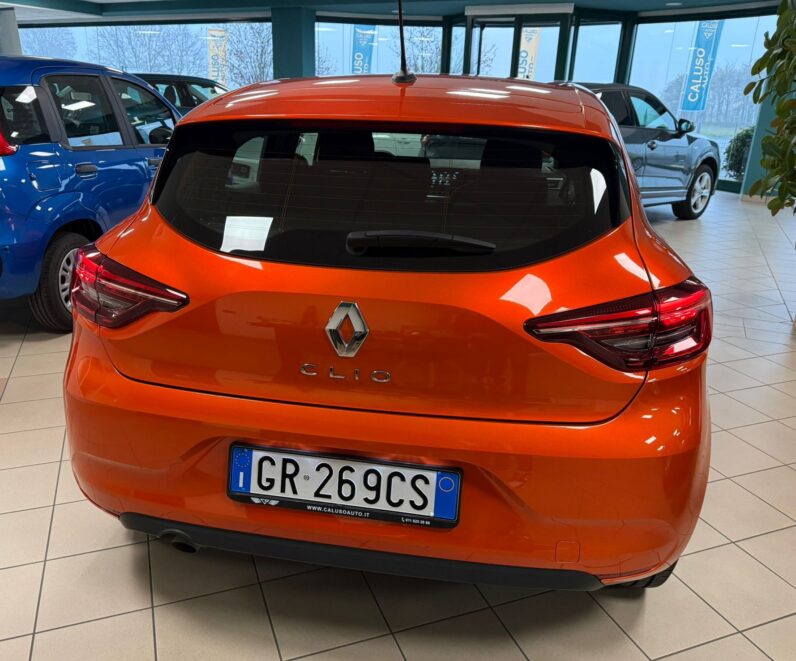 
								RENAULT CLIO EQUILIBRE full									