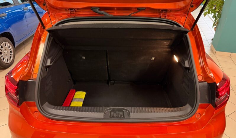 
								RENAULT CLIO EQUILIBRE full									