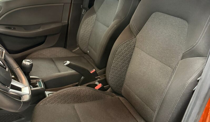 
								RENAULT CLIO EQUILIBRE full									