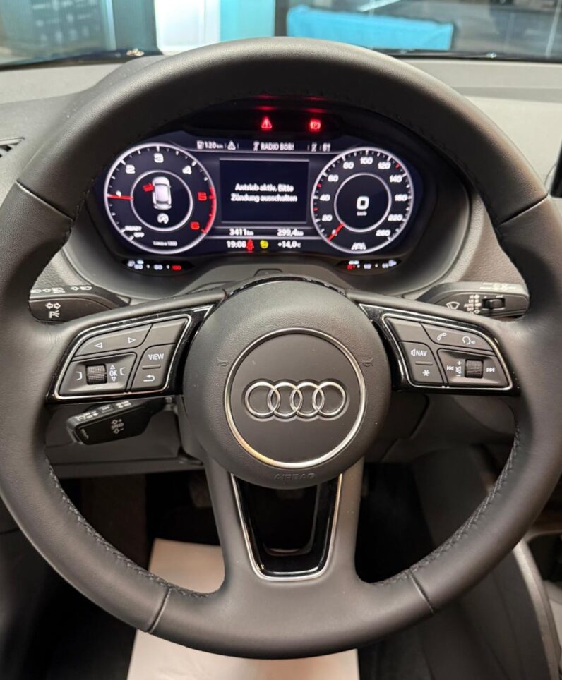 
								AUDI Q2 30 TDI S-LINE IDENTITY BLACK full									