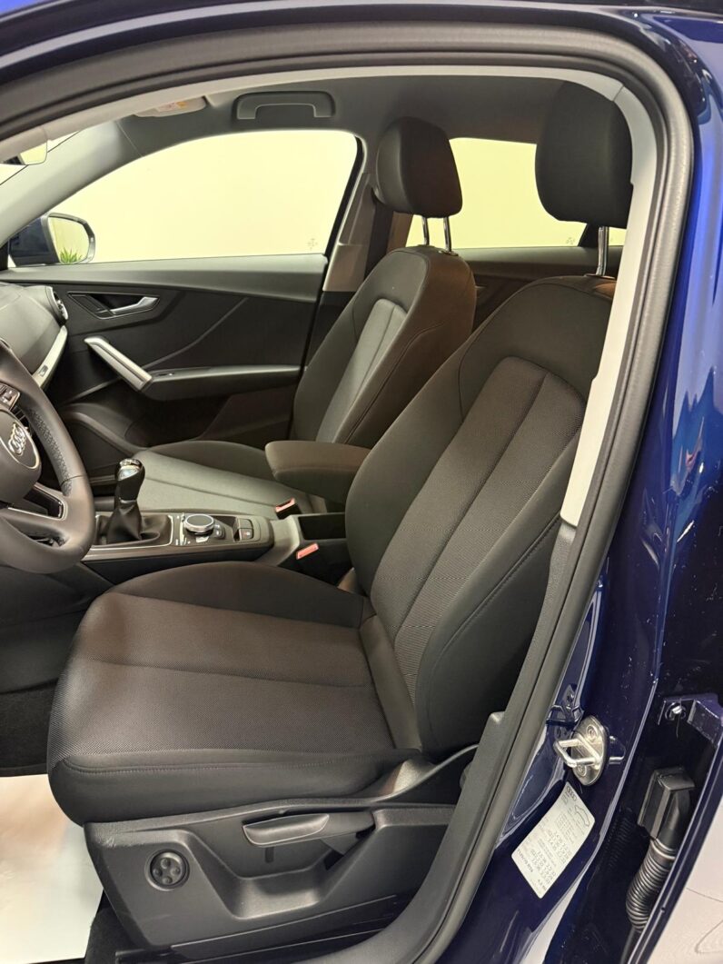 
								AUDI Q2 30 TDI S-LINE IDENTITY BLACK full									