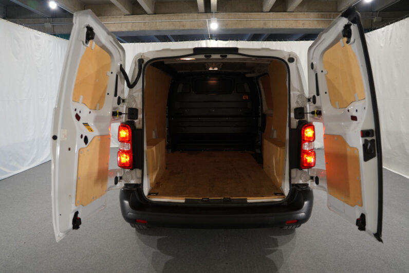 
								Fiat SCUDO L2H1 1.5 Bluehdi 120cv full									