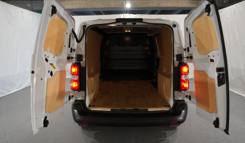 
								Fiat SCUDO L2H1 1.5 Bluehdi 120cv full									