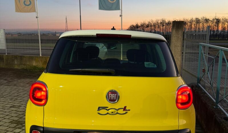 
								Fiat 500L TREKKING full									