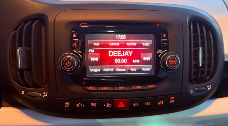 
								Fiat 500L TREKKING full									