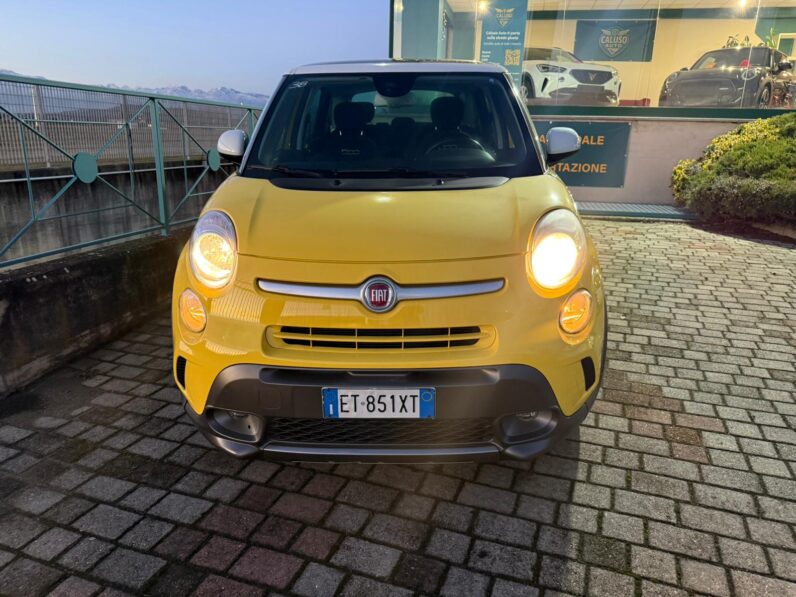 
								Fiat 500L TREKKING full									