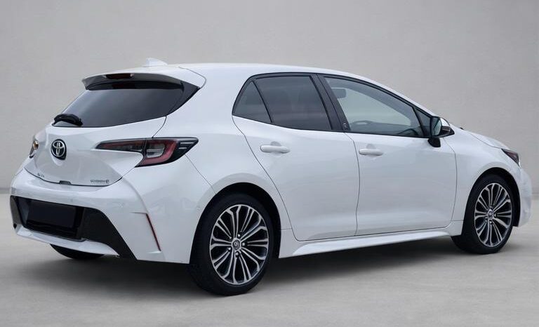 
								Toyota Corolla Style full									