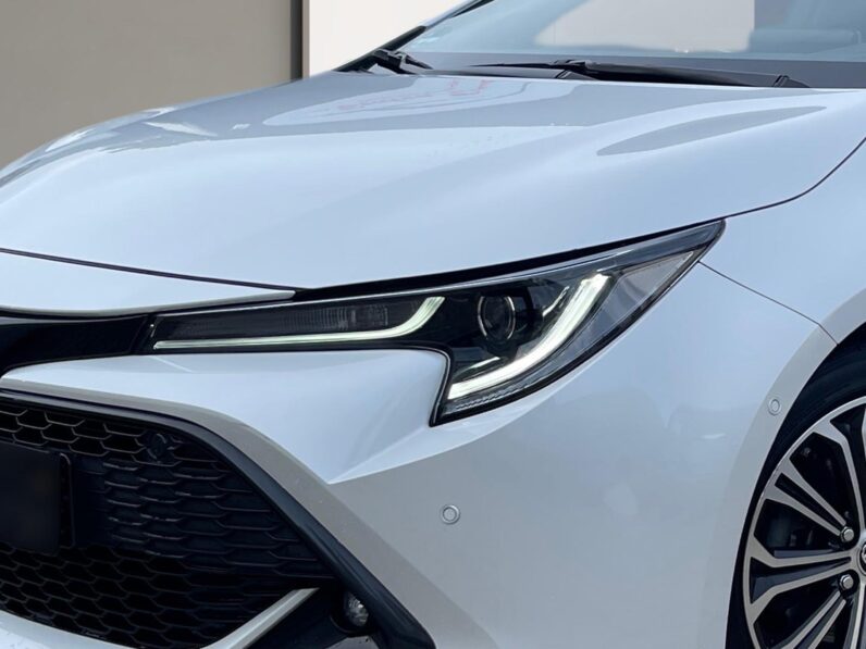 
								Toyota Corolla Style full									