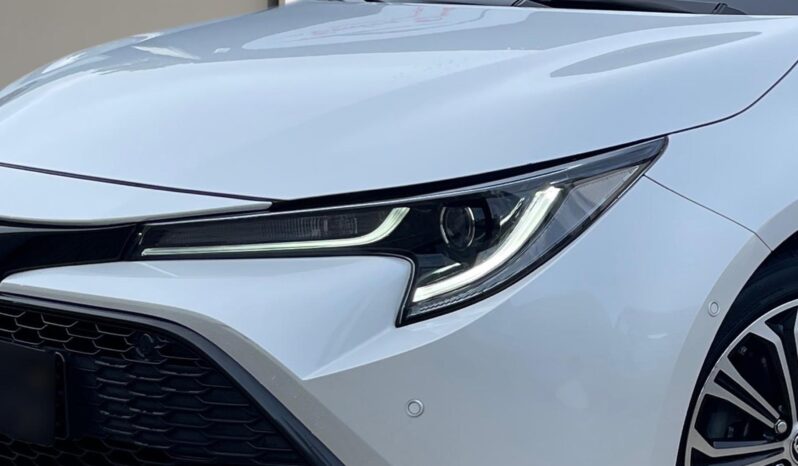 
								Toyota Corolla Style full									