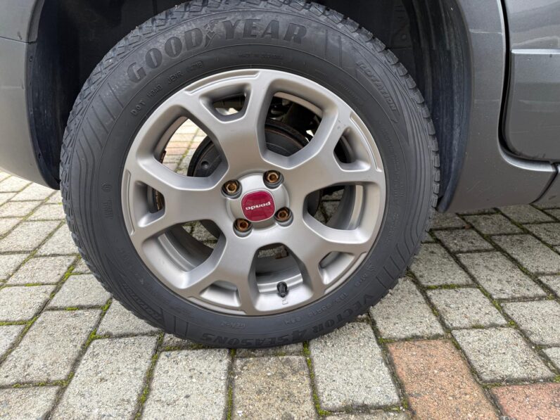 
								Panda III 2016 1.2 City Cross s full									