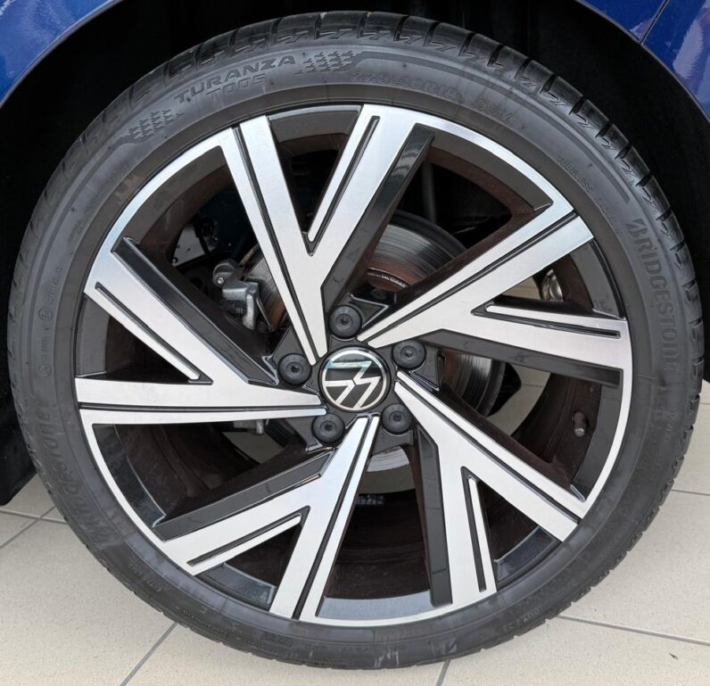 
								Golf 1.5 etsi evo R-Line 150cv dsg full									