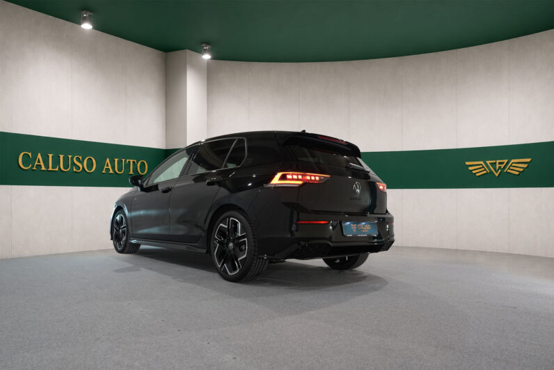 
								Golf  8.5 1.5 etsi evo R-Line 150cv dsg full									