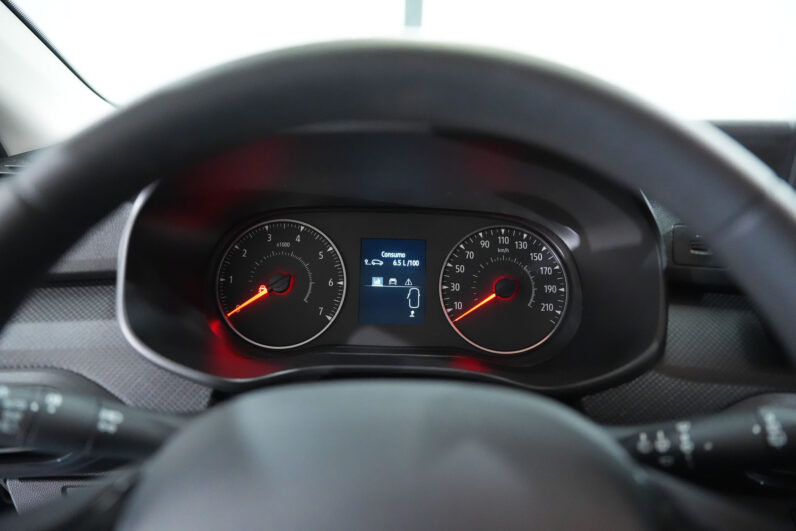 
								Sandero Expression GPL 100cv full									