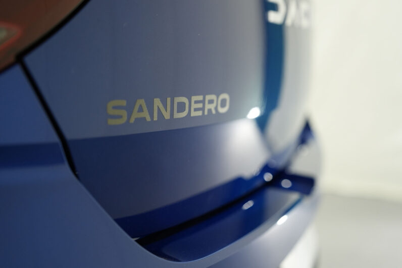
								Sandero Expression GPL 100cv full									