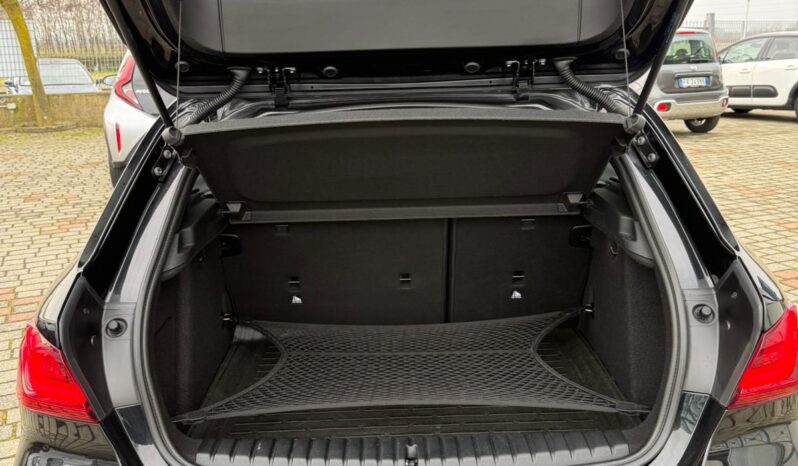 
								BMW 118 118d Msport full									