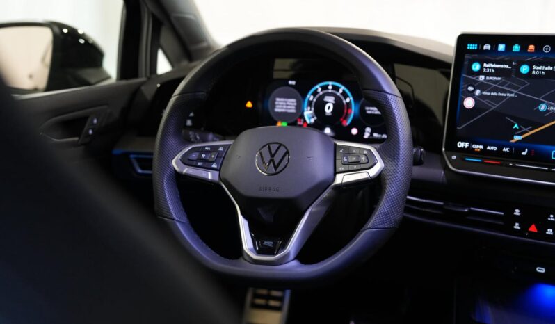 
								Golf  8.5 1.5 etsi evo R-Line 150cv dsg full									