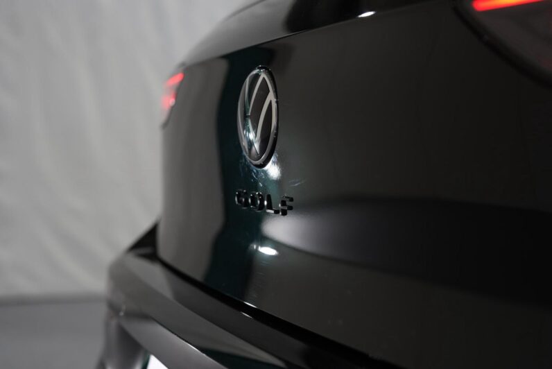 
								Golf  8.5 1.5 etsi evo R-Line 150cv dsg full									