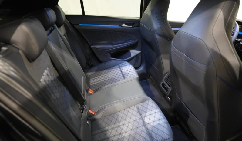 
								Golf  8.5 1.5 etsi evo R-Line 150cv dsg full									