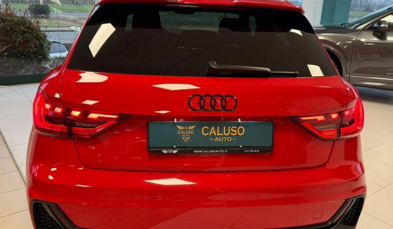 
								A1 Sportback 30 1.0 tfsi 116cv s-tronic full									