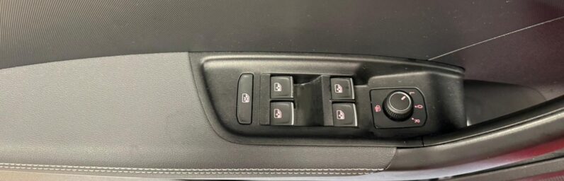 
								A1 Sportback 30 1.0 tfsi 116cv s-tronic full									