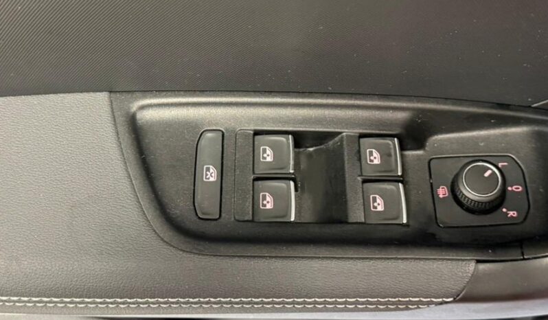 
								A1 Sportback 30 1.0 tfsi 116cv s-tronic full									