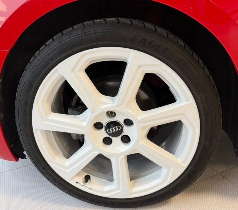 
								A1 Sportback 30 1.0 tfsi 116cv s-tronic full									