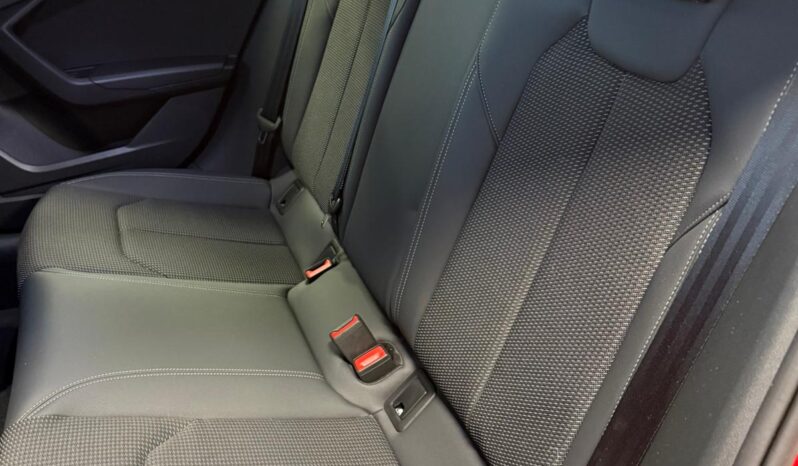 
								A1 Sportback 30 1.0 tfsi 116cv s-tronic full									