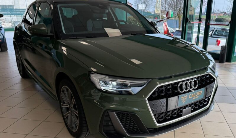 
								A1 30 1.0 tfsi S Line Edition 116cv s-tronic full									