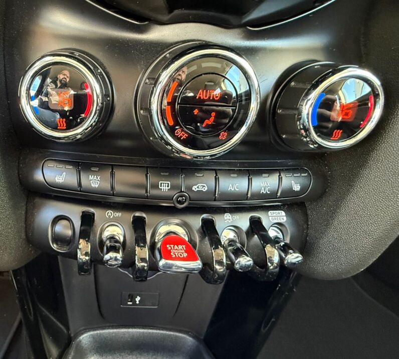 
								MINI Cooper Mini 3p 1.5 Cooper Premium Plus full									