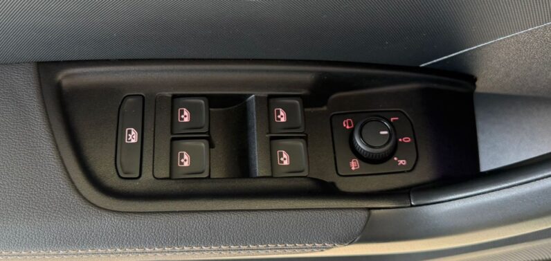 
								A1 30 1.0 tfsi S Line Edition 116cv s-tronic full									