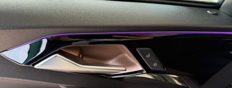 
								A1 30 1.0 tfsi S Line Edition 116cv s-tronic full									