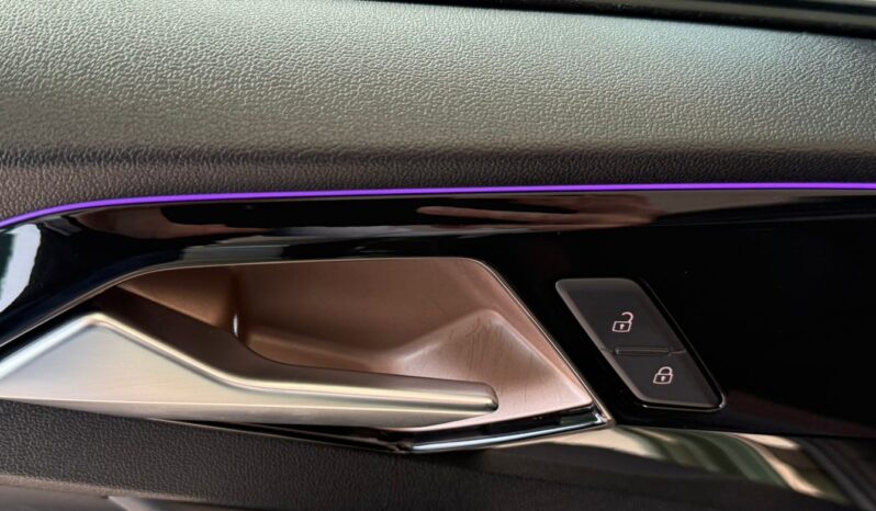 
								A1 30 1.0 tfsi S Line Edition 116cv s-tronic full									