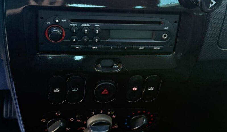 
								Dacia Duster  Laureate full									