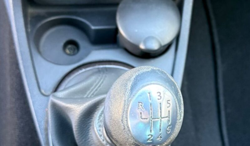 
								Dacia Duster  Laureate full									