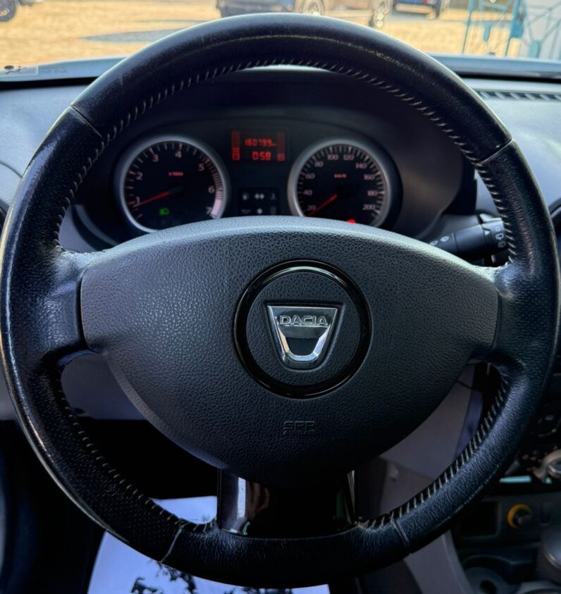 
								Dacia Duster  Laureate full									