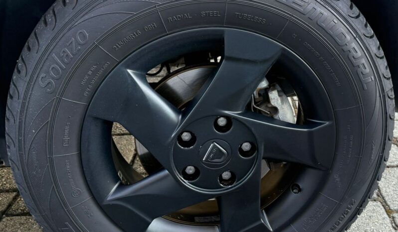 
								Dacia Duster  Laureate full									