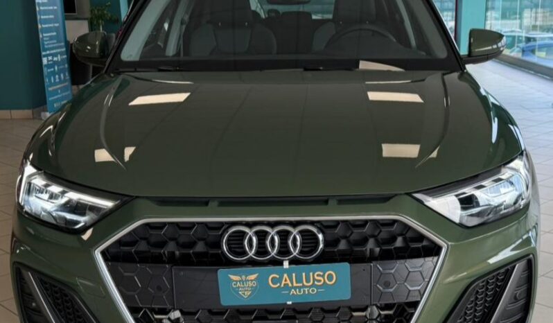 
								A1 30 1.0 tfsi S Line Edition 116cv s-tronic full									