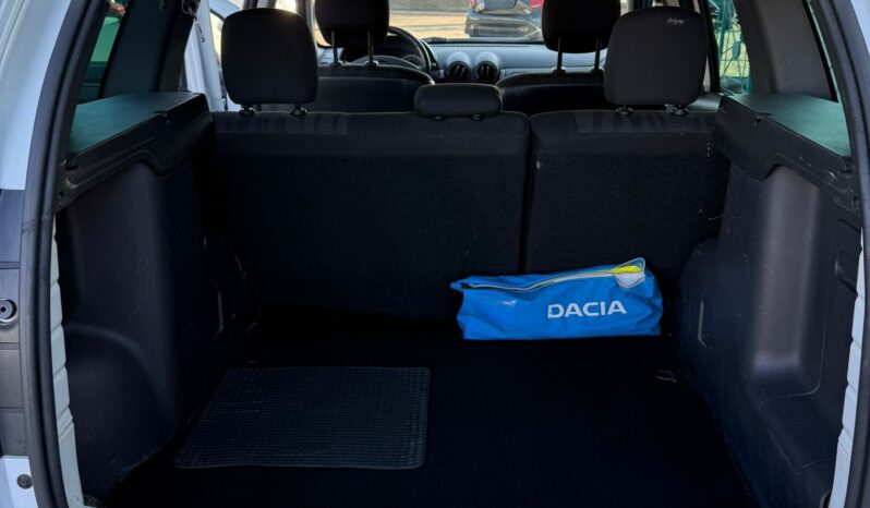 
								Dacia Duster  Laureate full									