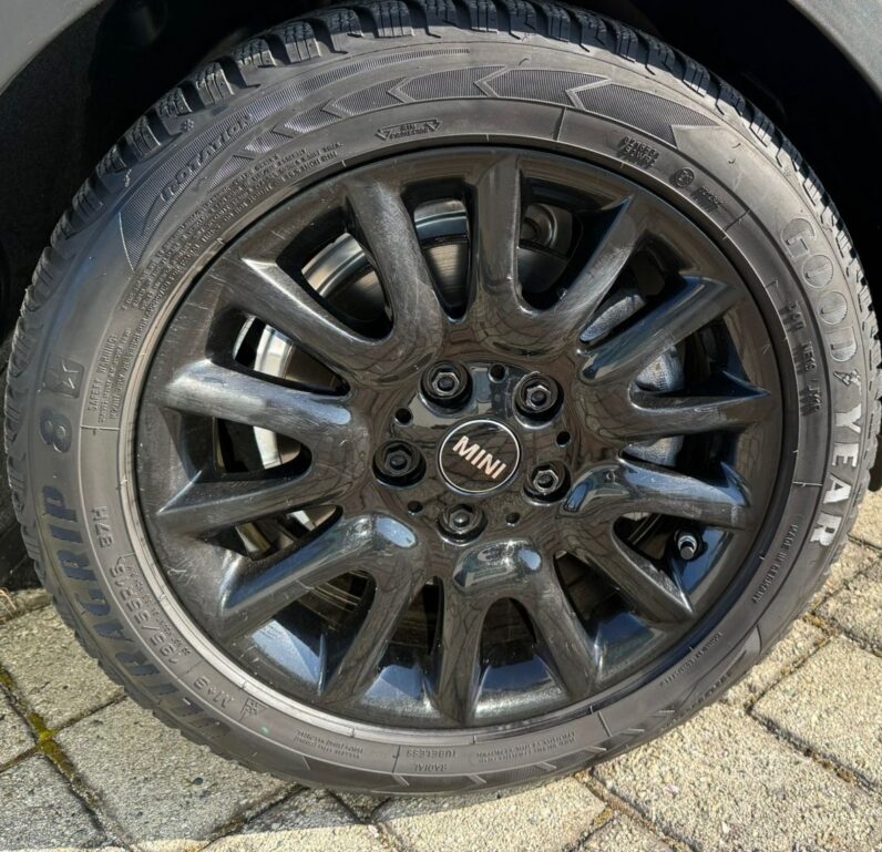 
								MINI Cooper Mini 3p 1.5 Cooper Premium Plus full									