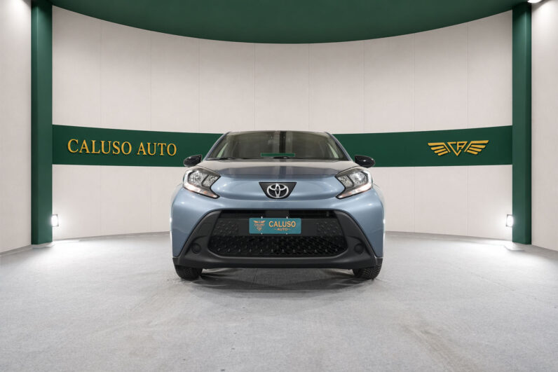 
								Toyota Aygo X full									